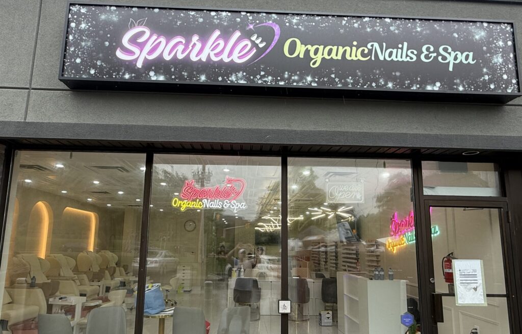 Nail salon near Fanshawe College in London Ontario - Sparkle Organic Nails & Spa