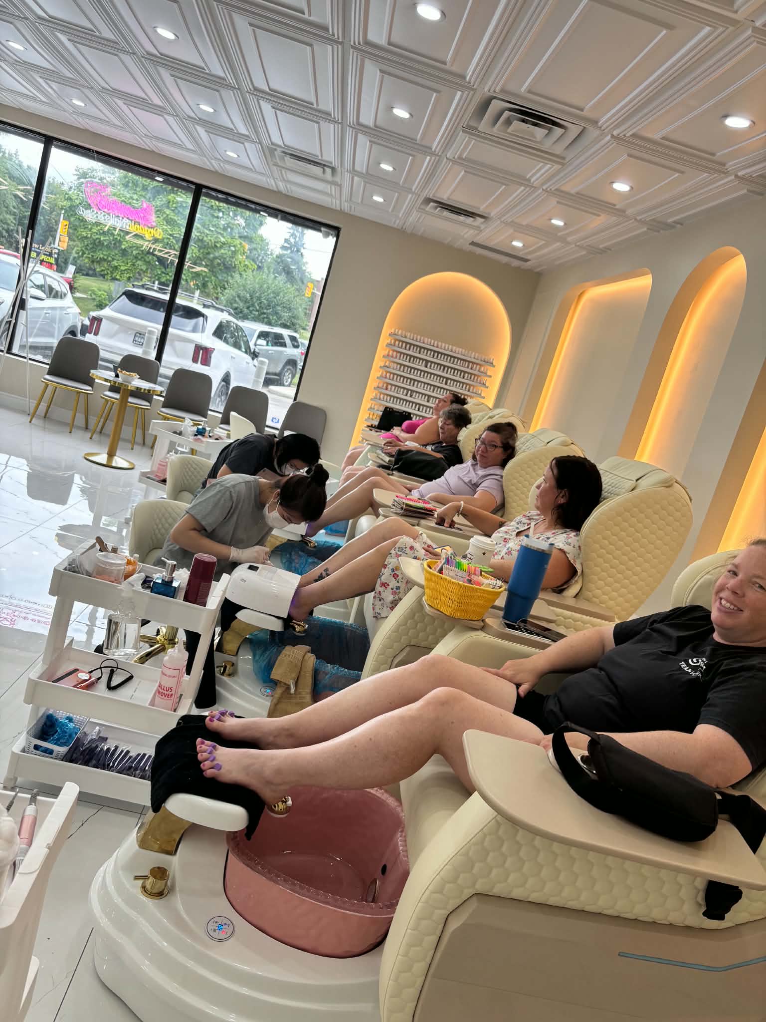 Luxury Nail Salon London Ontario at Sparkle Organic Nails & Spa